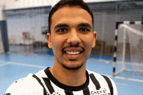 رغم الهزيمة.. مهاب سعيد يظهر ويسجل في مباراة كييل وفوكس برلين بكأس ألمانيا لكرة اليد